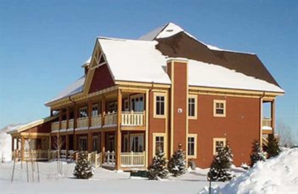Hilton Grand Vacations Club Blue Mountain Canada in Collingwood, Canada