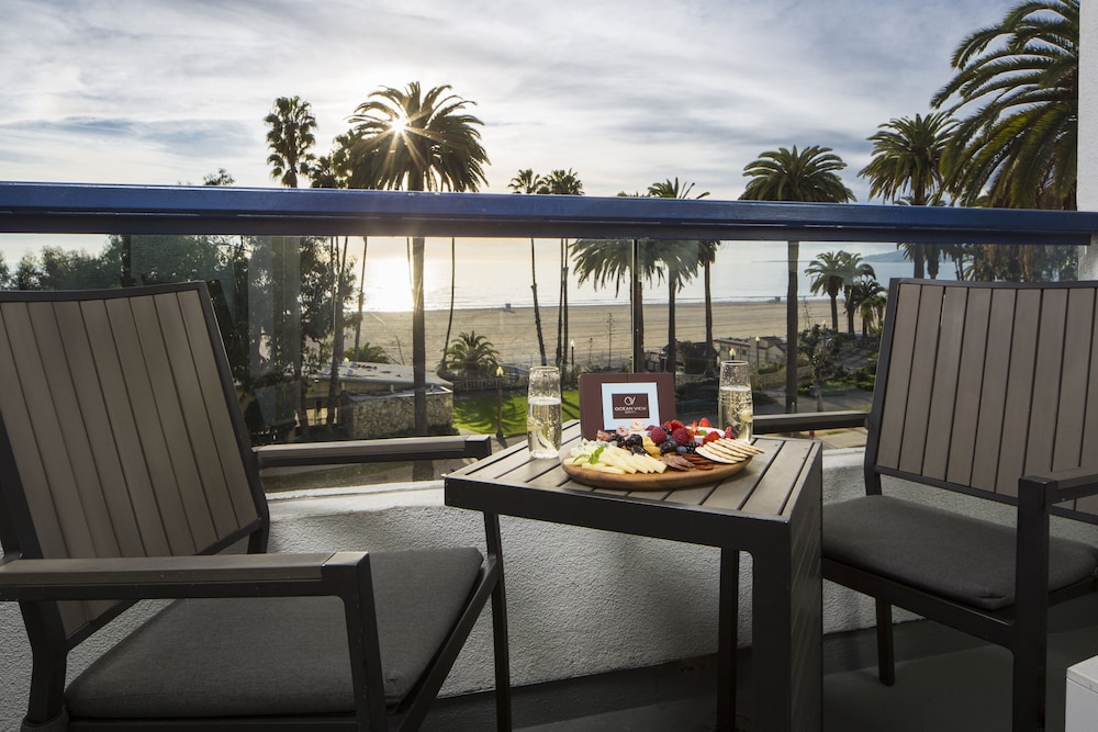 Ocean View Hotel - photo 32