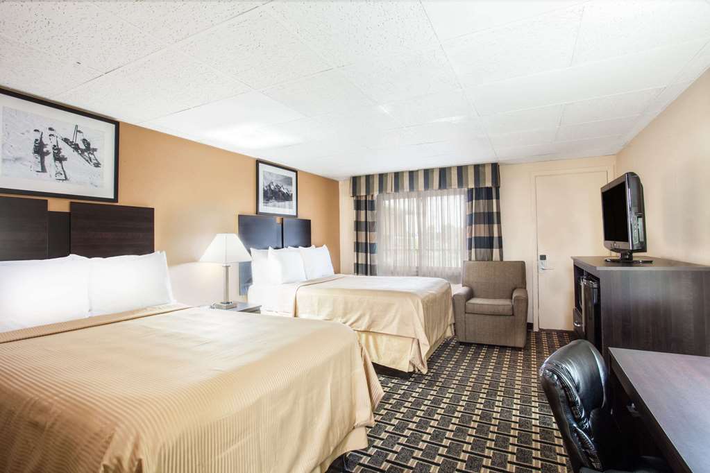 Travelodge by Wyndham South Burlington - photo 5