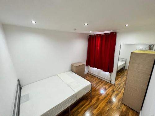 Double Room E13 - carbon neutral hotel in London