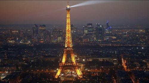 Luxury Flat Eiffel Tower View & Terrace Air Conditioning - last minute hotel in Paris