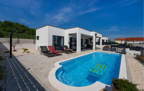 Cozy Home In Posedarje — 4-Star Luxury Hotel in Posedarje, Croatia