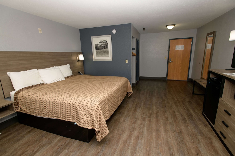 Home Town Inn Ringgold - photo 7