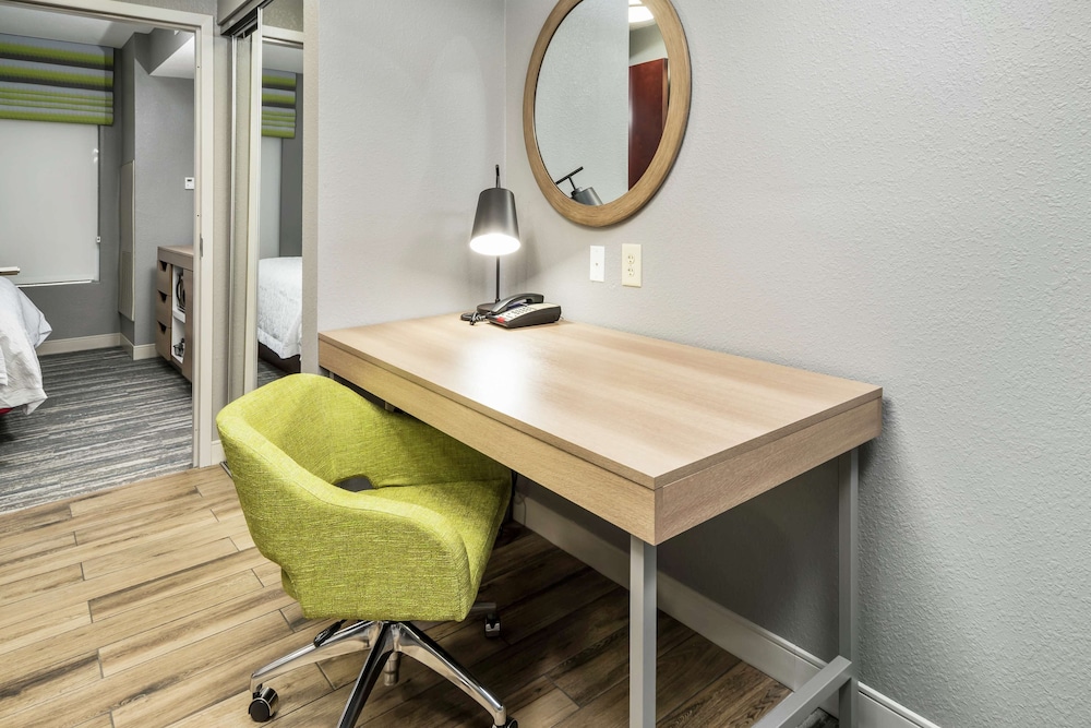 Hampton Inn Wilson Downtown - photo 6