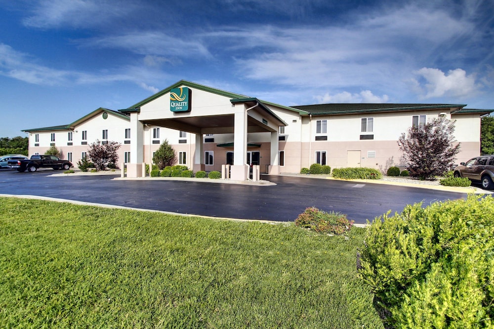 Quality Inn Junction City Near Fort Riley - photo 59