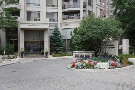 Grand Ovation in Mississauga, Canada