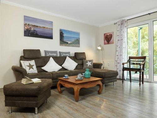 Residenz am Yachthafen Schiffskieker — 4-Star Luxury Hotel in Kirchdorf, Germany