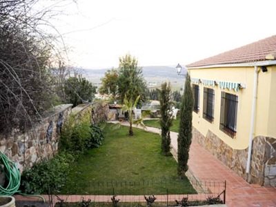 Hotel Rural Restaurante Los Rosales in Almaden, Spain