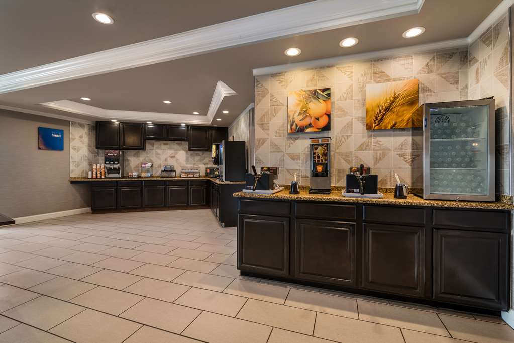 Comfort Inn & Suites Plattsburgh Morrisonville - photo 31