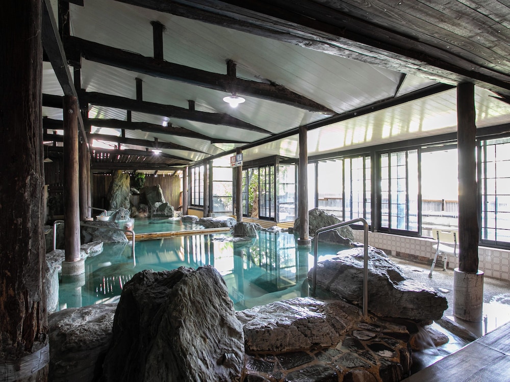 Hotel Hanageshiki — hotel in Ukiha