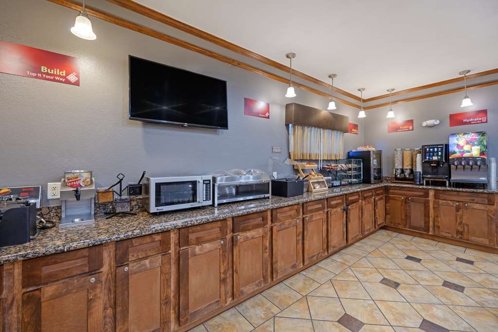 Best Western Plus Guymon Hotel & Suites - photo 31