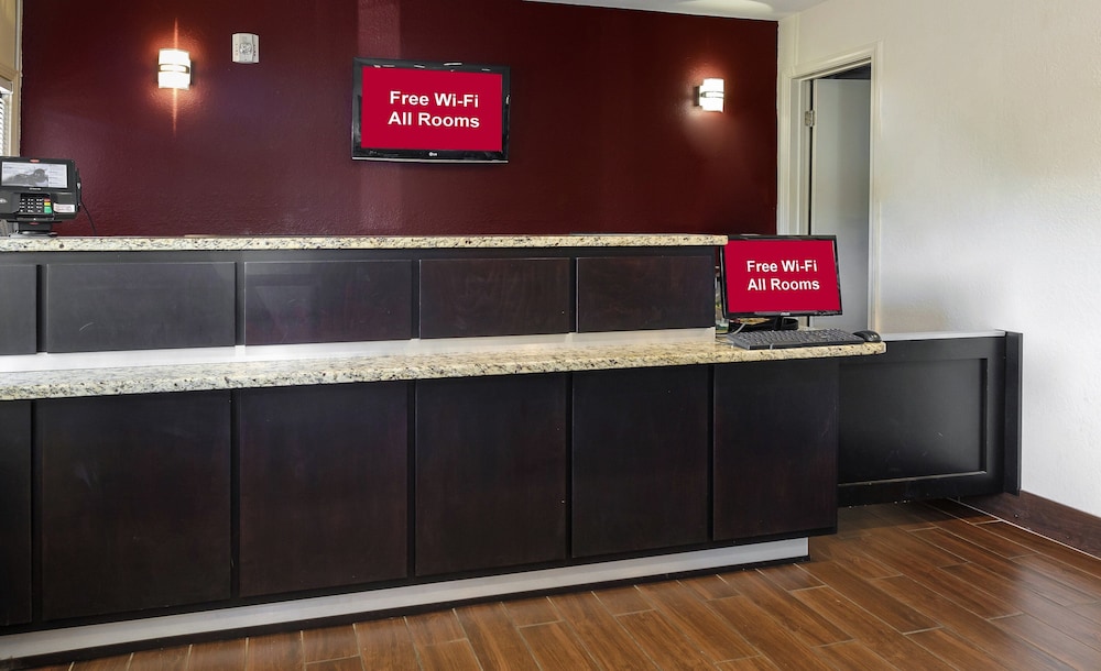 Red Roof Inn Helen - photo 2