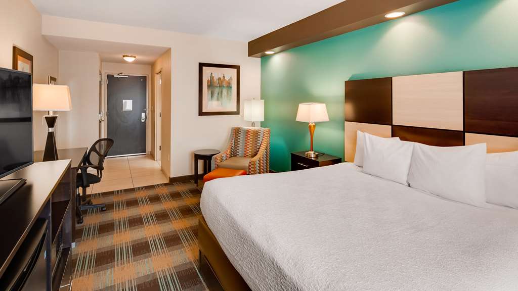 Best Western Plus Atrium Inn & Suites - photo 14