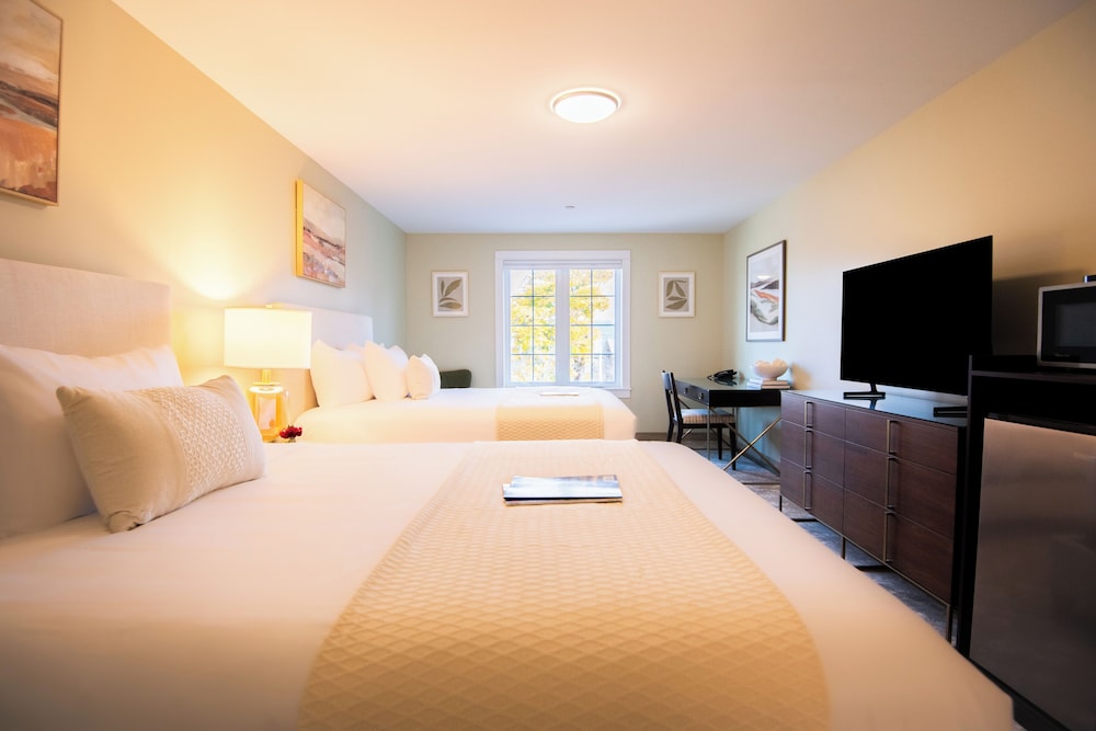 The Pathmaker Hotel - photo 47
