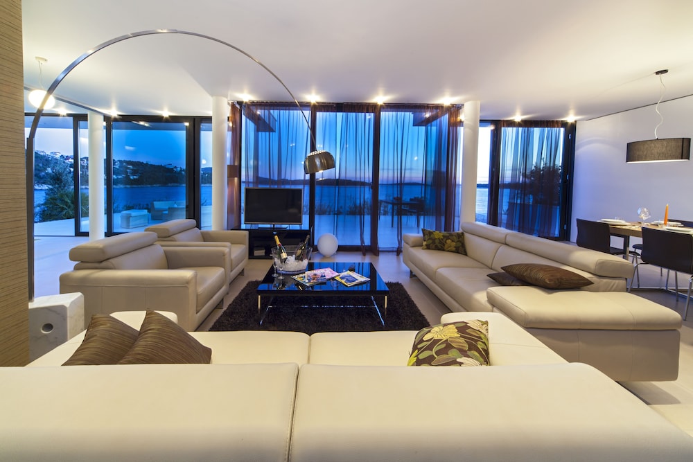 Golden Rays Luxury Villas — 5-Star Luxury Hotel in Primosten, Croatia
