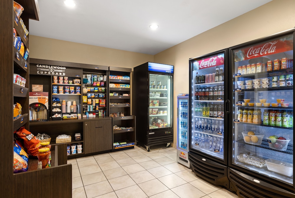 Candlewood Suites Bismarck by IHG - photo 35