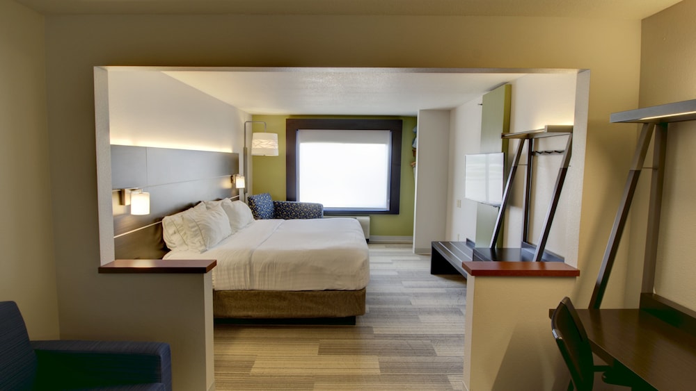 Holiday Inn Express & Suites Sioux Center by IHG - photo 7