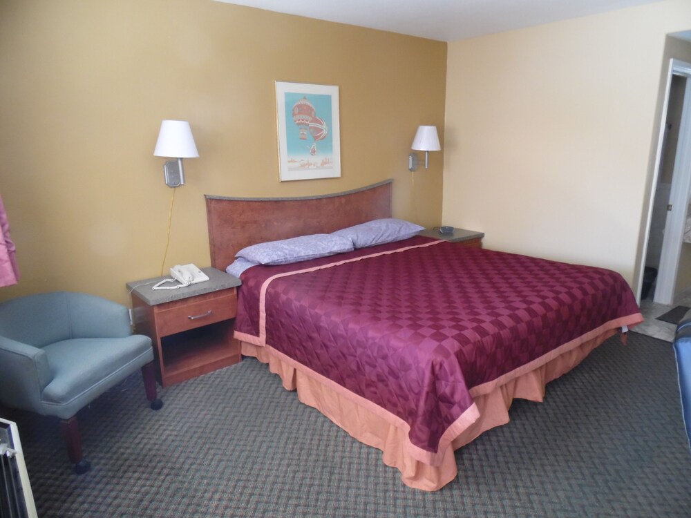 Trails Motel - carbon neutral hotel in Lone Pine