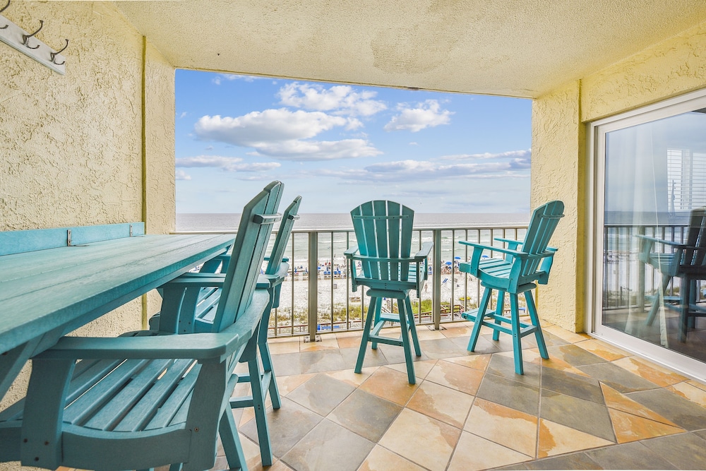 Regency Towers by Book That Condo - photo 41