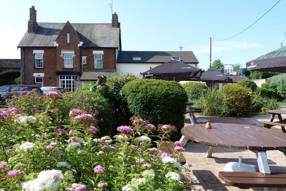 The Railway Inn — Abingdon