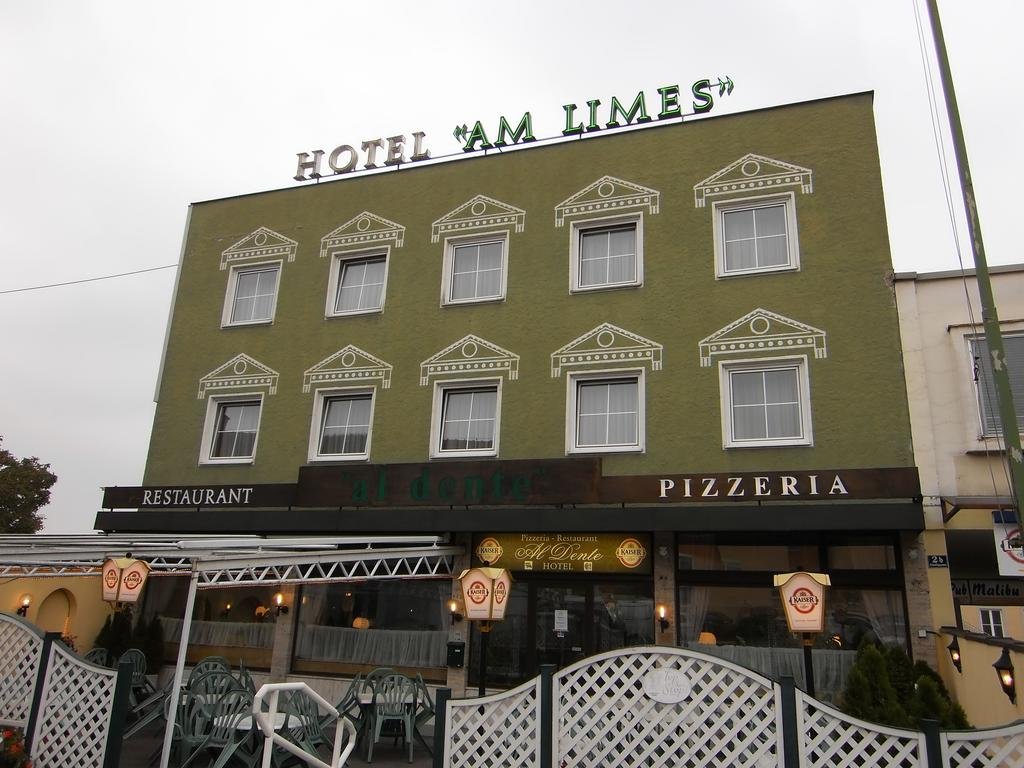 ''Am Limes'' Hotel — hotel in Enns