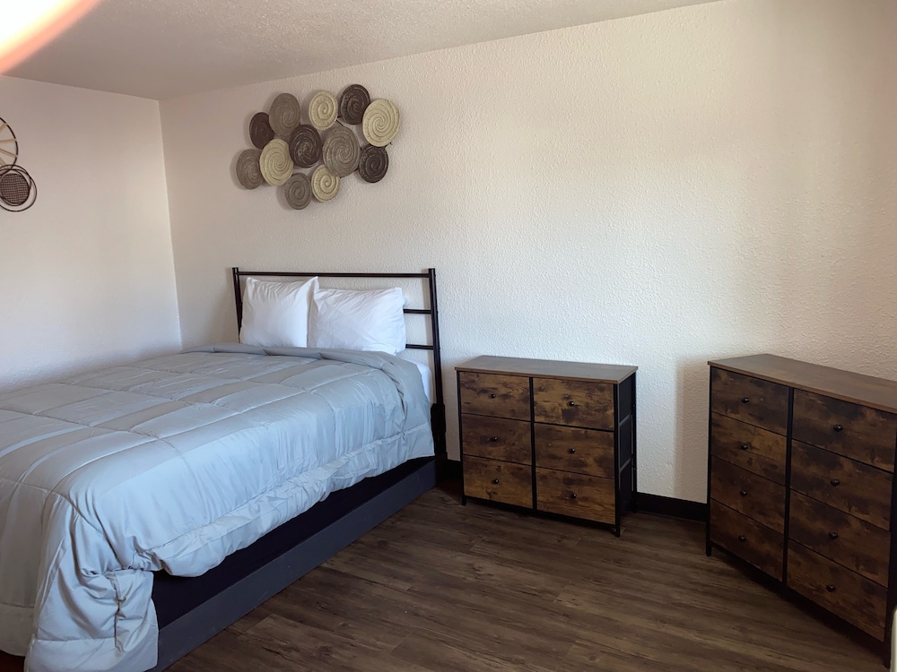 Baker City Motel & RV Park - photo 25