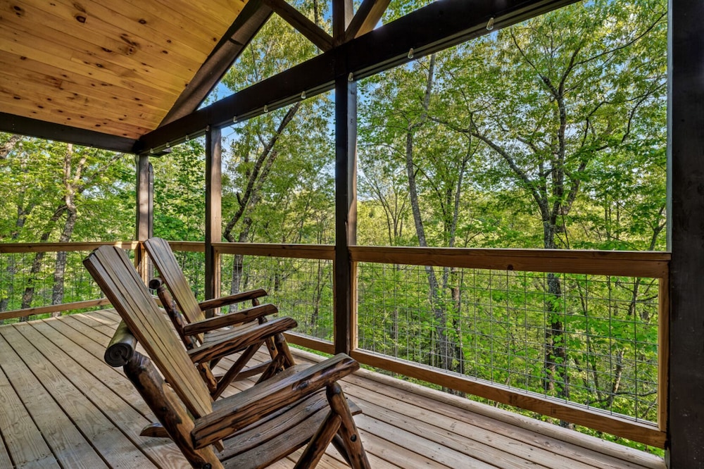 Mountain Majesty By Ghosal Luxury Lodging - photo 25