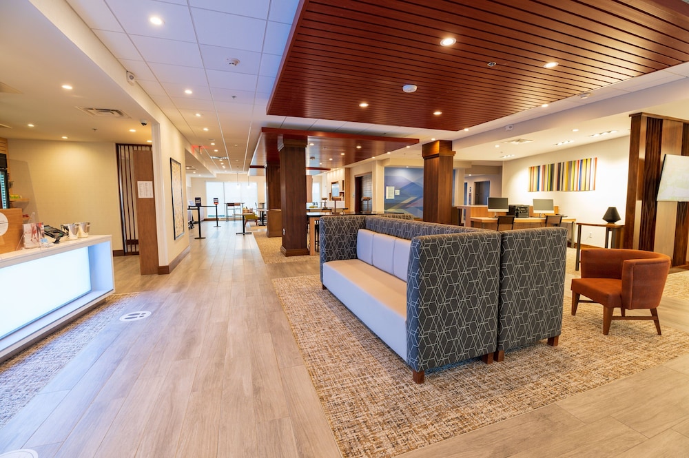 Holiday Inn Express & Suites Dayton East Beavercreek by IHG - photo 30