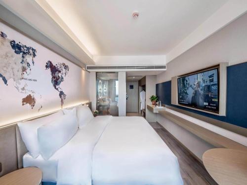 Kyriad Marvelous Hotel Qinhuangdao Nandaihe — 4-Star Luxury Hotel in Qinhuangdao, People's Republic of China