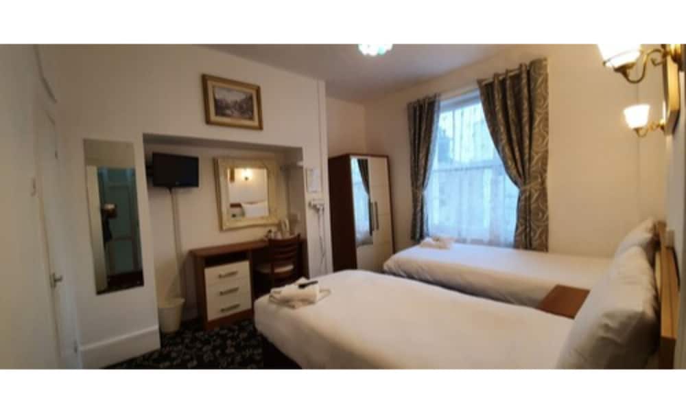 Andorra Guest Accommodation — Brighton — photo 2