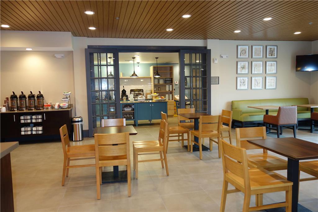 Ramada by Wyndham Houston Westchase - photo 24