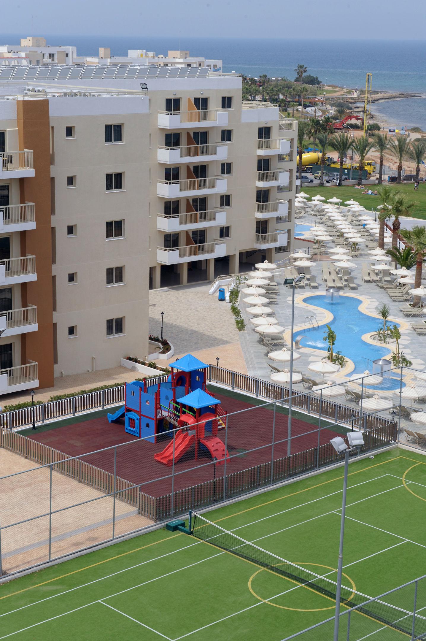 SunConnect Protaras Beach Golden Star