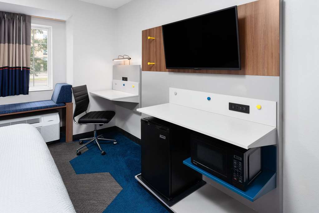 Microtel Inn by Wyndham Janesville - photo 7