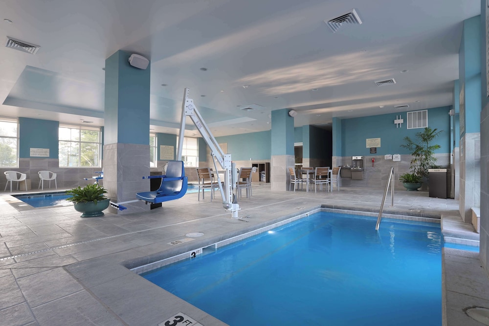 Hampton Inn & Suites Manistee Waterfront - photo 31