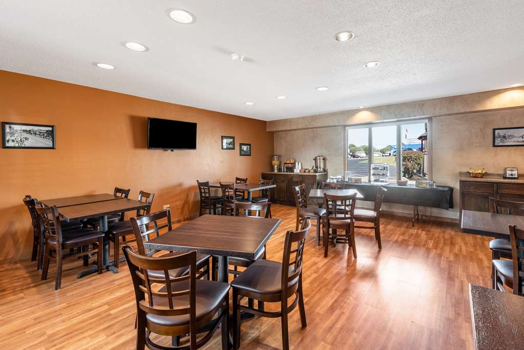 Americas Best Value Inn & Suites St. Marys - photo 28