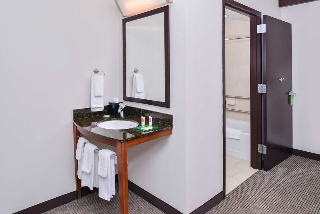 Hyatt Place Chesapeake Greenbrier - photo 8