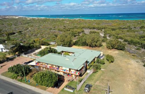 Lancelin Lodge — 4-Star Luxury Hotel in Yanchep, Australia