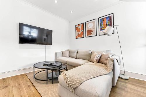 Hyde Park 1 Bed Central London B — 4-Star Luxury Hotel in London, United Kingdom