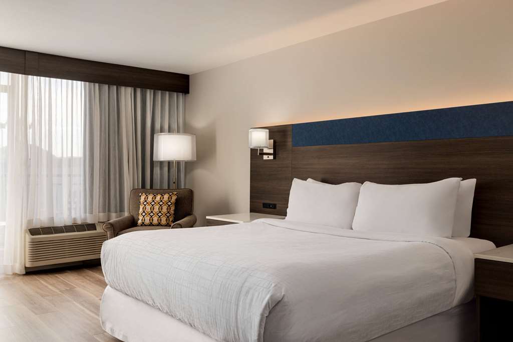 Wyndham Phoenix Airport Tempe - photo 23