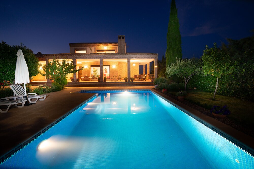 Villa Marín Toledo — 4-Star Luxury Hotel in Nambroca, Spain