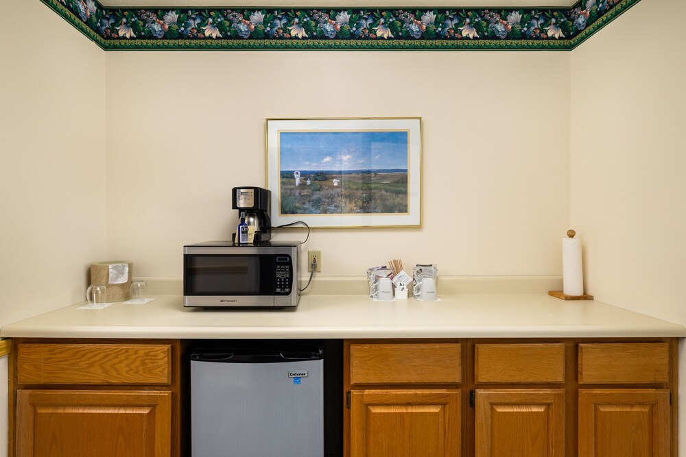 Old Harbor Inn - photo 183