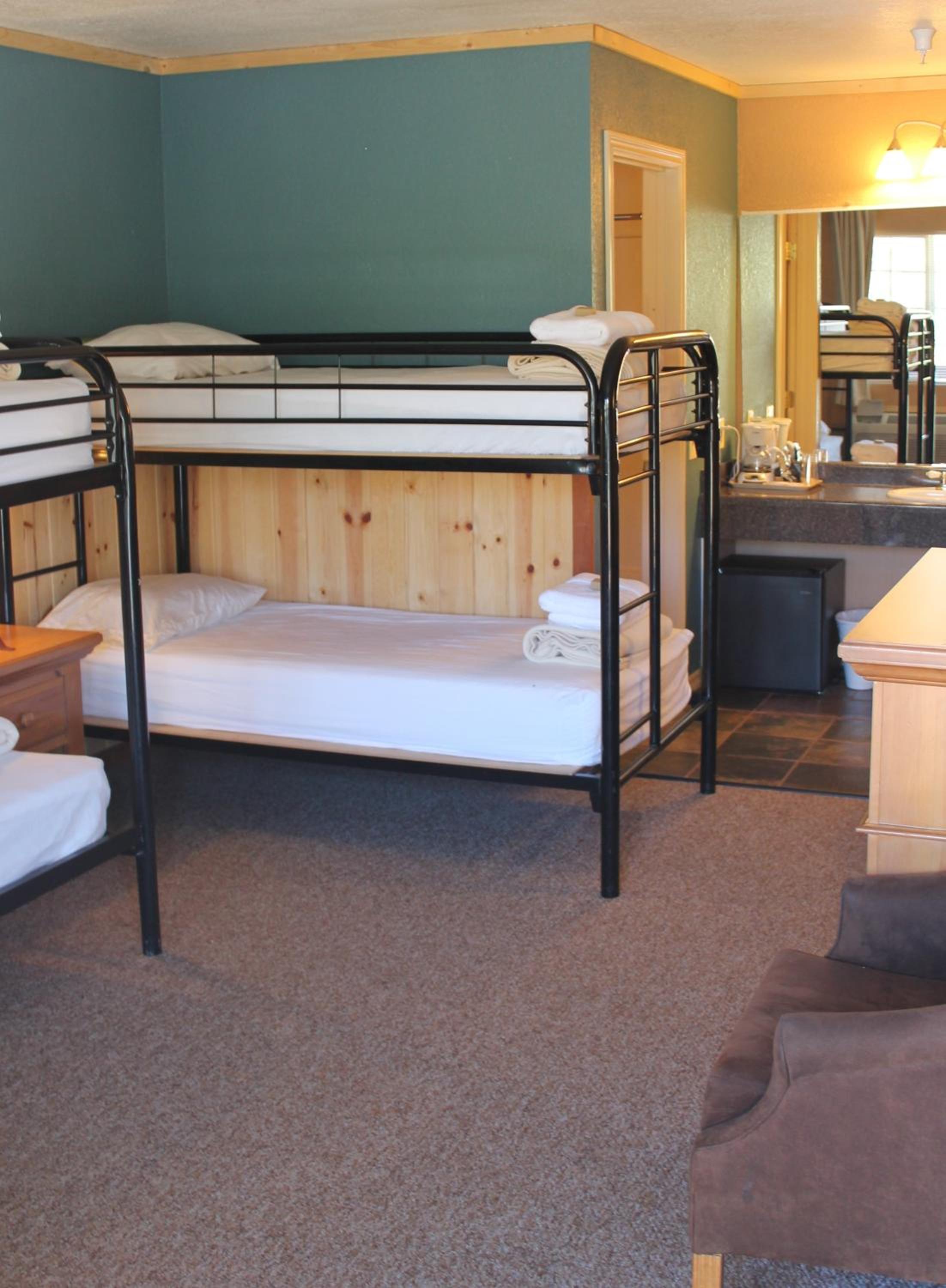 Whitney Portal Hostel And Hotel - photo 10