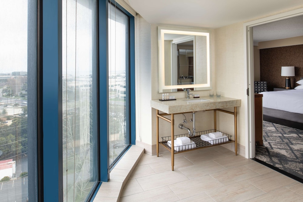 Embassy Suites by Hilton San Francisco Airport Oyster Point - photo 33