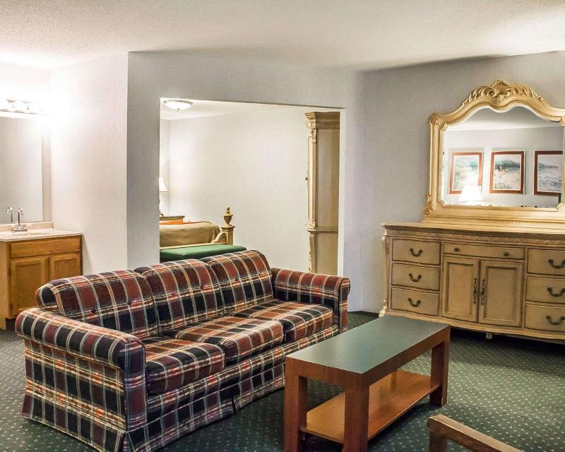 Comfort Inn Manistique MI - photo 30