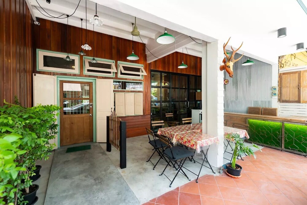 Ishome& Hashery - last minute hotel in Bangkok