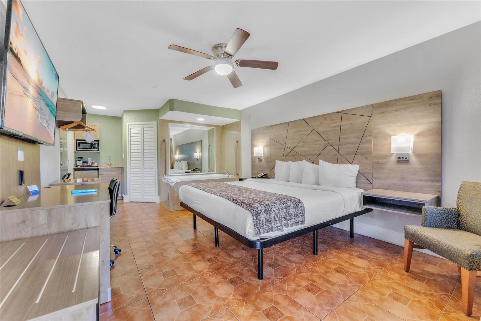 Rodeway Inn & Suites Fort Lauderdale Airport & Cruise Port - photo 39