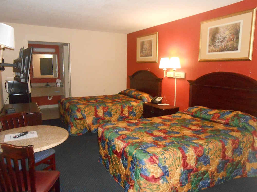 Executive Garden Titusville Hotel - photo 6