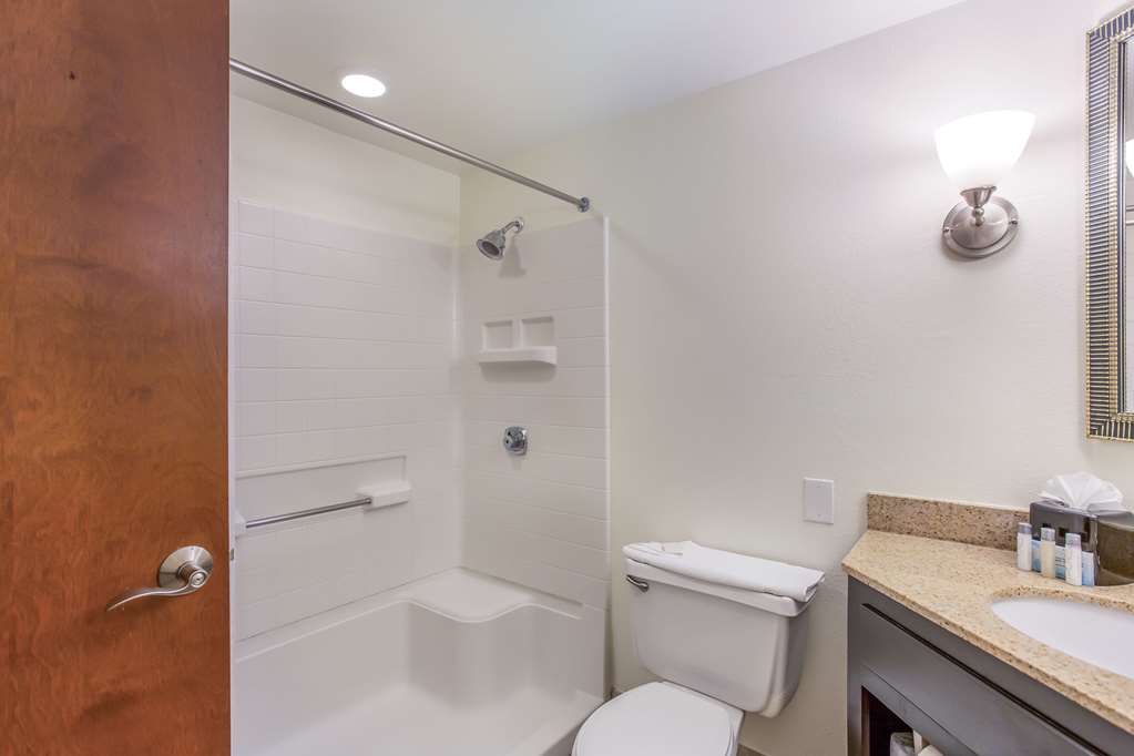 Burrstone Inn an Ascend Collection Hotel - photo 22