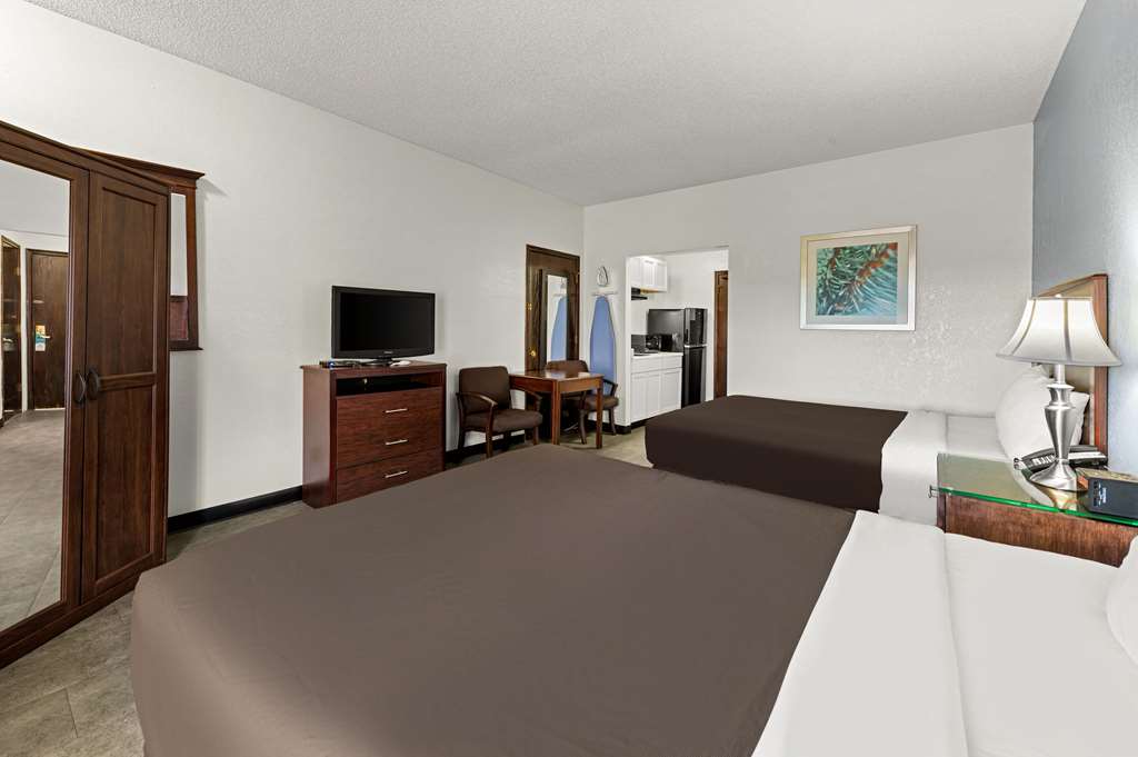 Suburban Studios Kansas City Airport North - photo 11