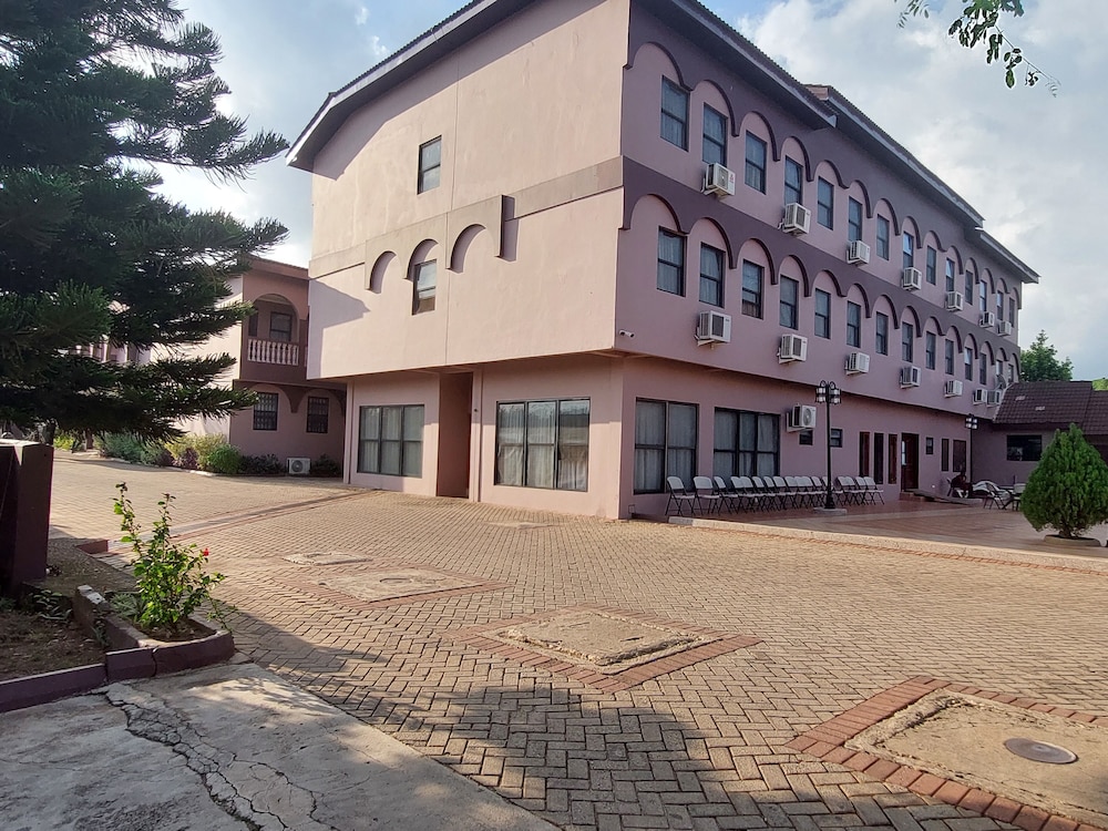 Miklin in Kumasi, Ghana